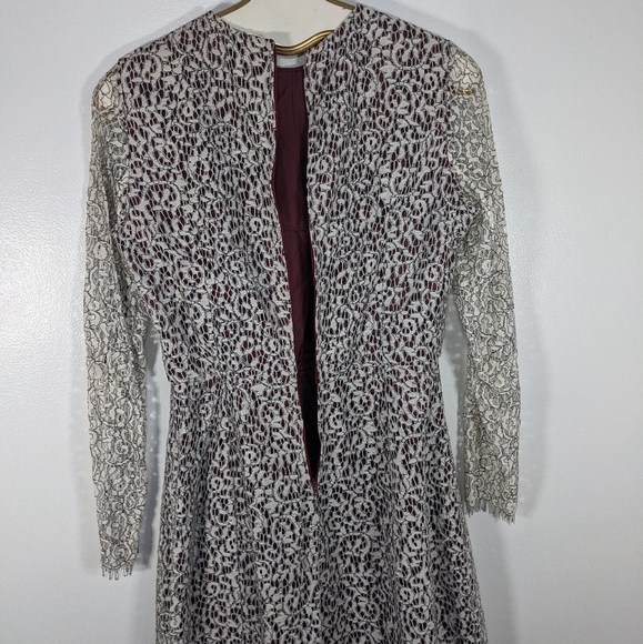 Carven White Lace Long Sleeve Dress with Red Lining - Size 8/40 - Picture 7 of 13